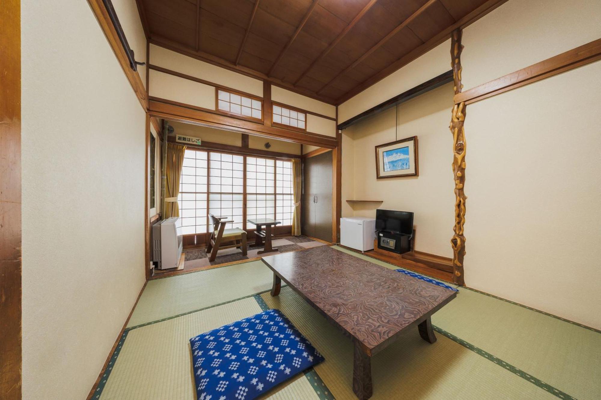 ホテル Yoshidaya 山形市 エクステリア 写真