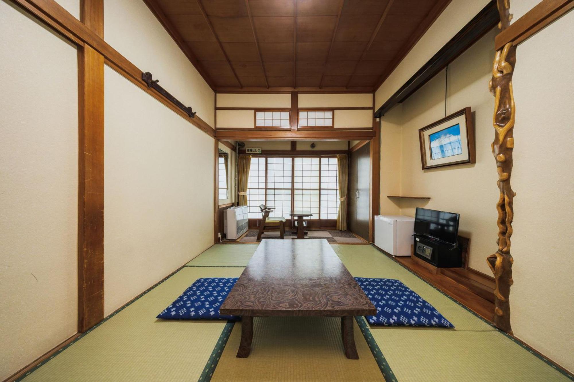 ホテル Yoshidaya 山形市 エクステリア 写真