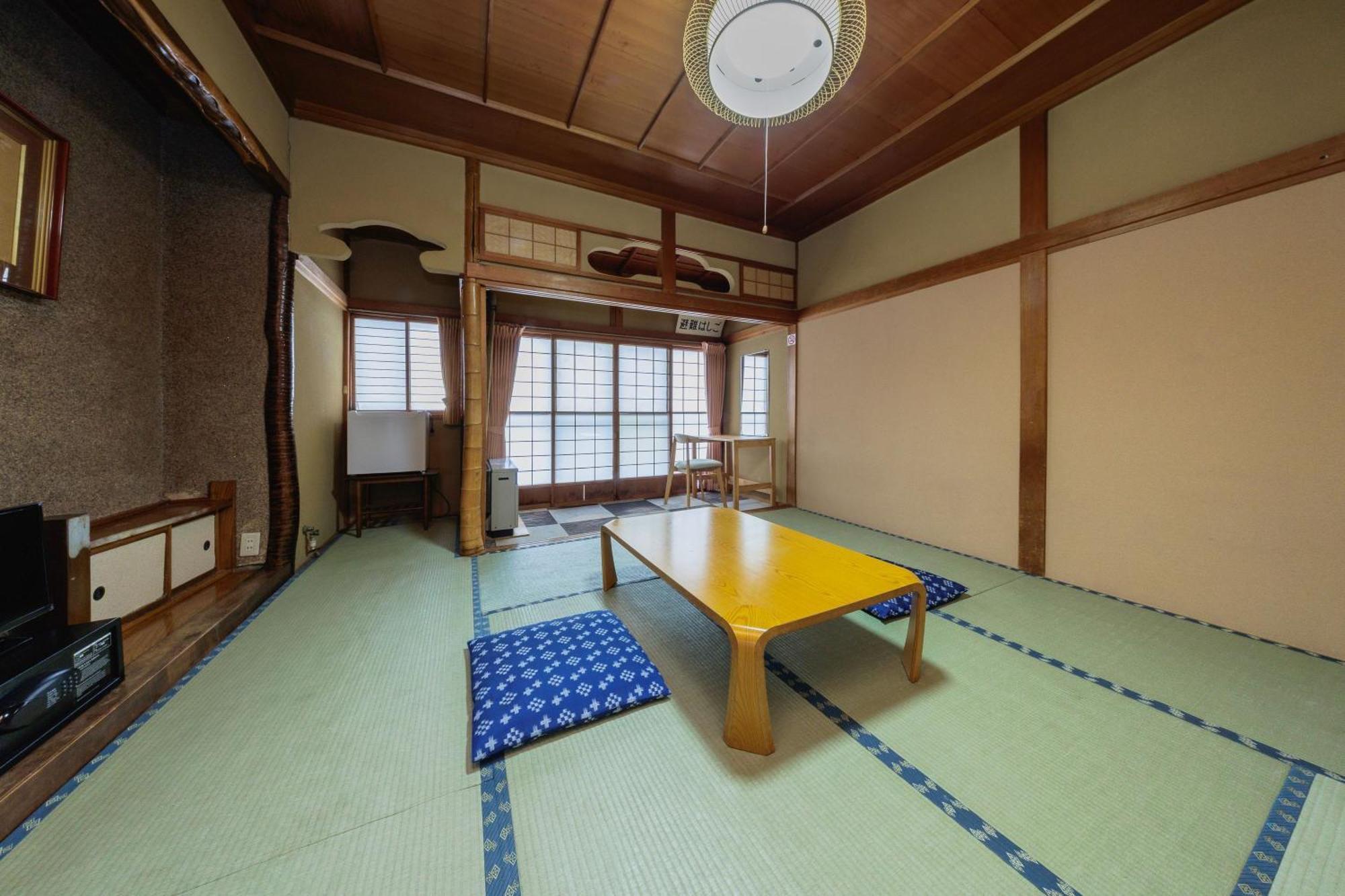 ホテル Yoshidaya 山形市 エクステリア 写真